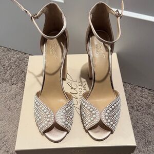 Badgley Mischka Pearl Embellished Heels (brand new)